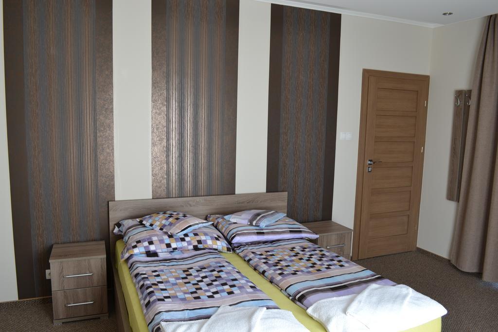 Hotel Vaci Vendeghaz Nyíregyháza Exterior foto